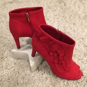 unisa peep toe bootie
